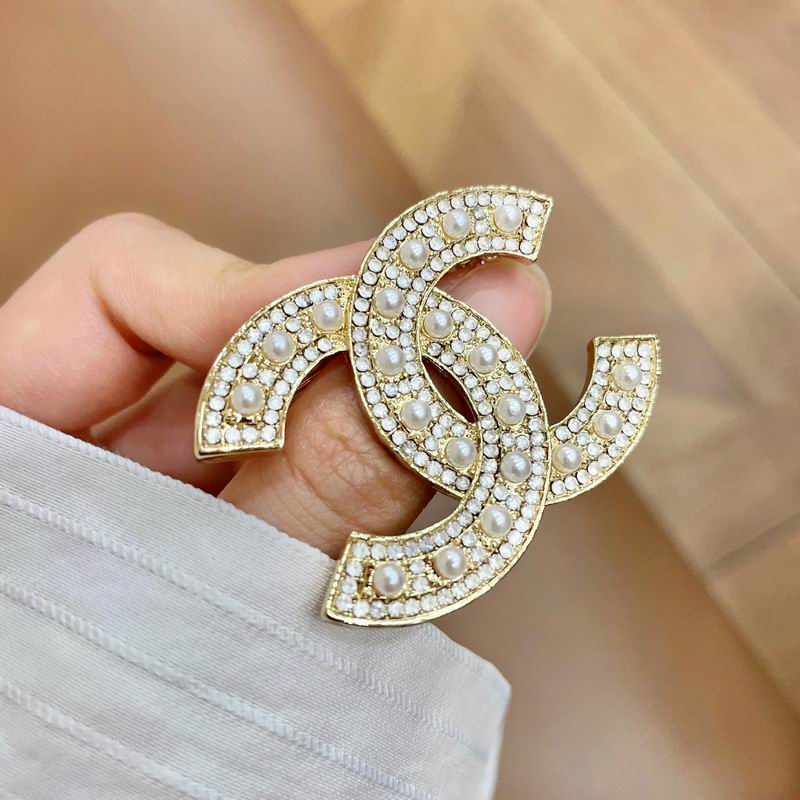 Chanel Brooch 04yxs103 (2)