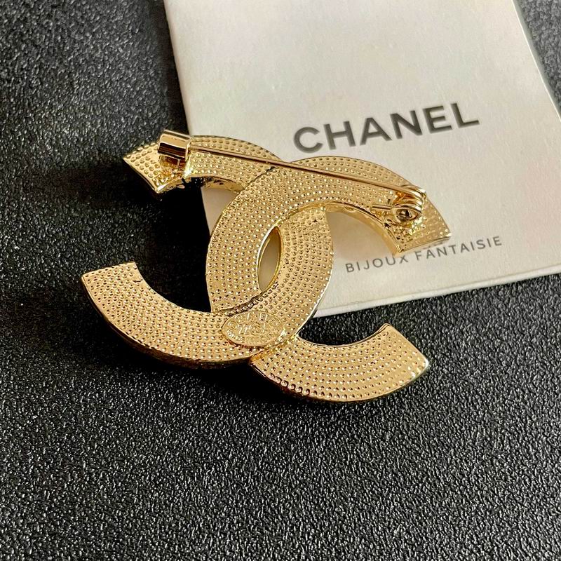 Chanel Brooch 04yxs103 (5)