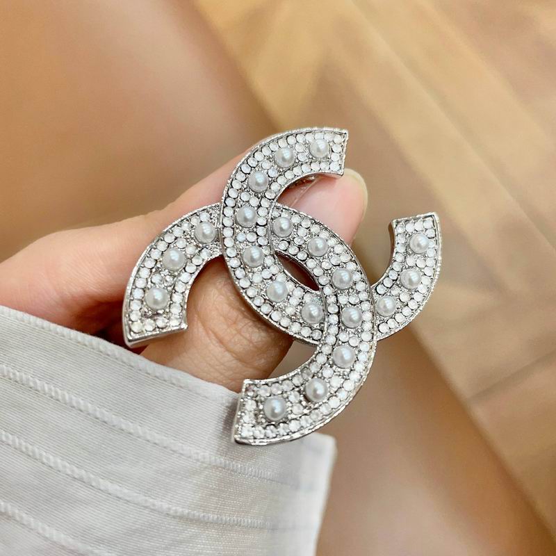 Chanel Brooch 04yxs103 (8)