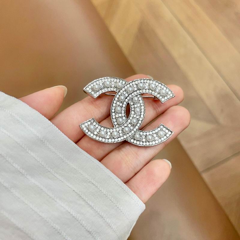Chanel Brooch 04yxs103 (9)