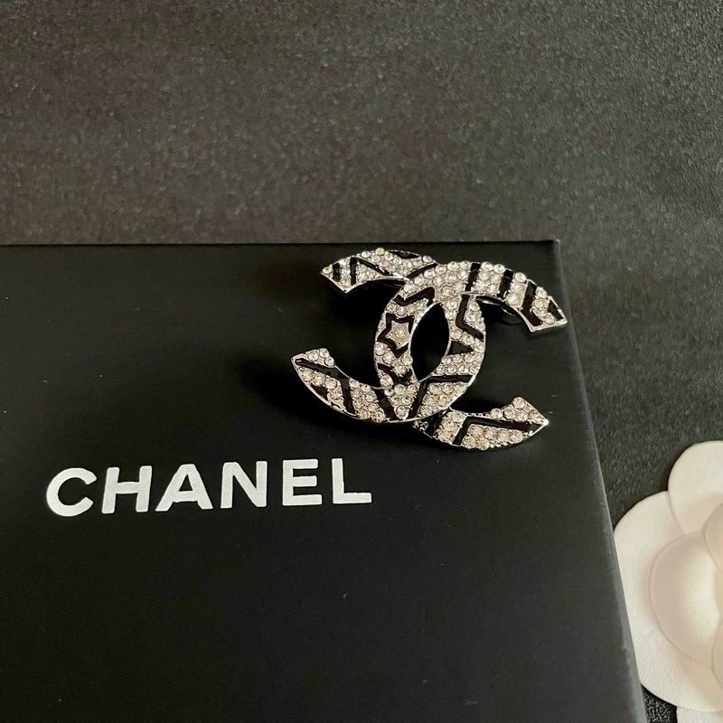 Chanel Brooch 04yxs104 (5)