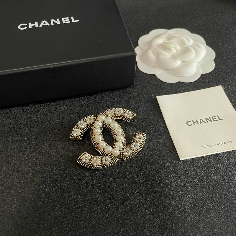 Chanel Brooch 04yxs105 (2)