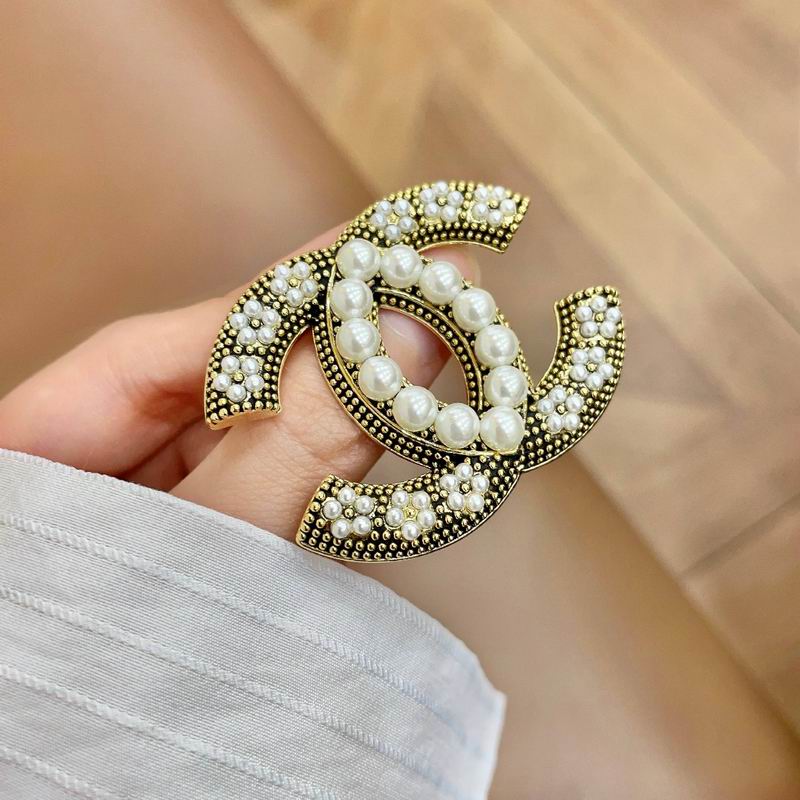 Chanel Brooch 04yxs105 (6)