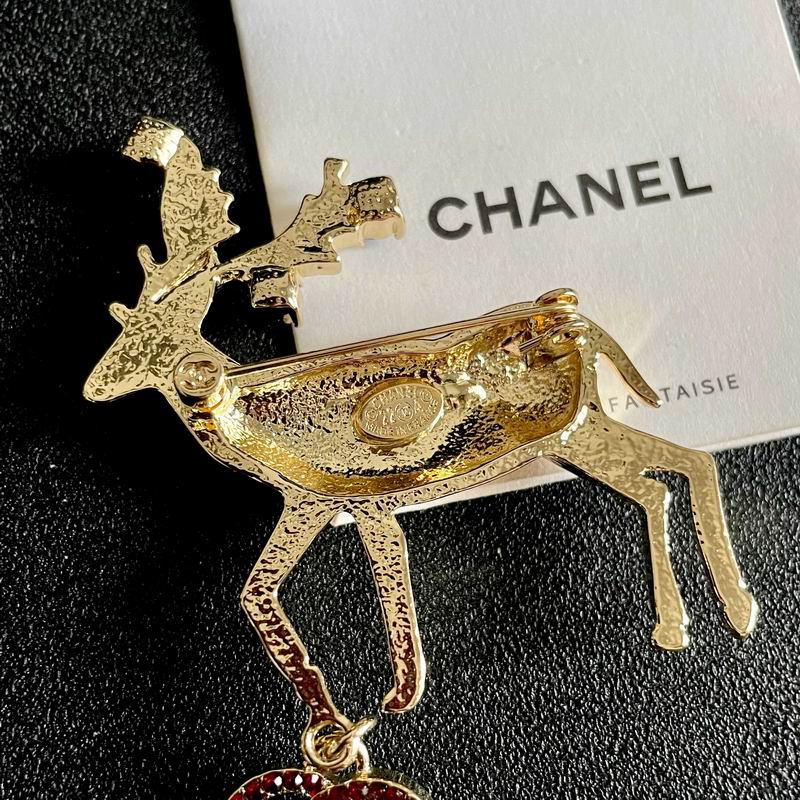 Chanel Brooch 04yxs110 (3)