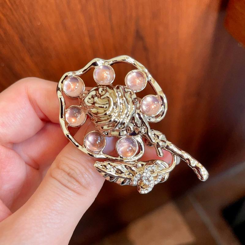 Chanel Brooch 04yxs120 (6)