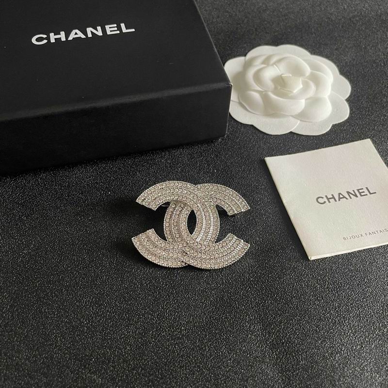 Chanel Brooch 04yxs121 (2)