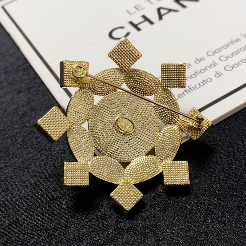 Chanel Brooch 04yxs125 (3)