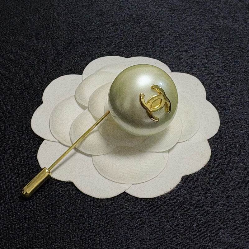 Chanel Brooch 04yxs127 (2)