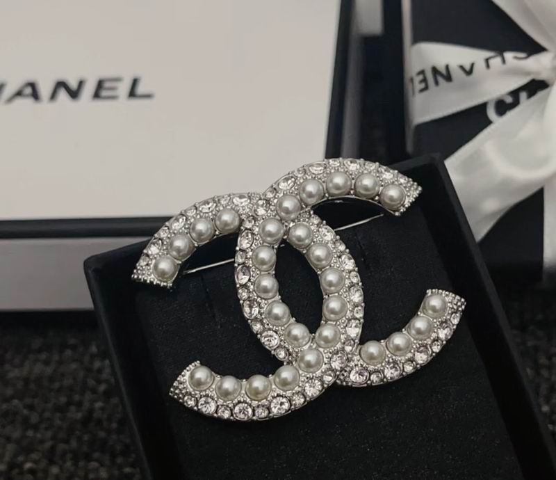 Chanel Brooch 04yxs128 (3)