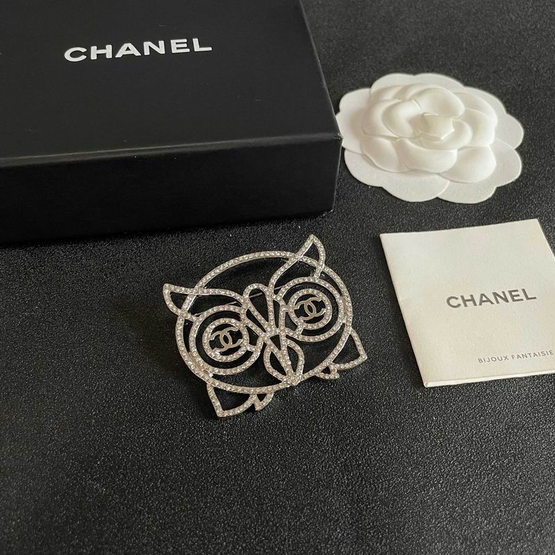 Chanel Brooch 04yxs130 (2)