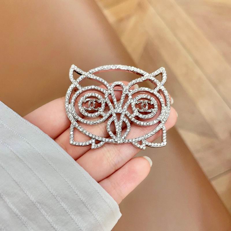Chanel Brooch 04yxs130 (7)