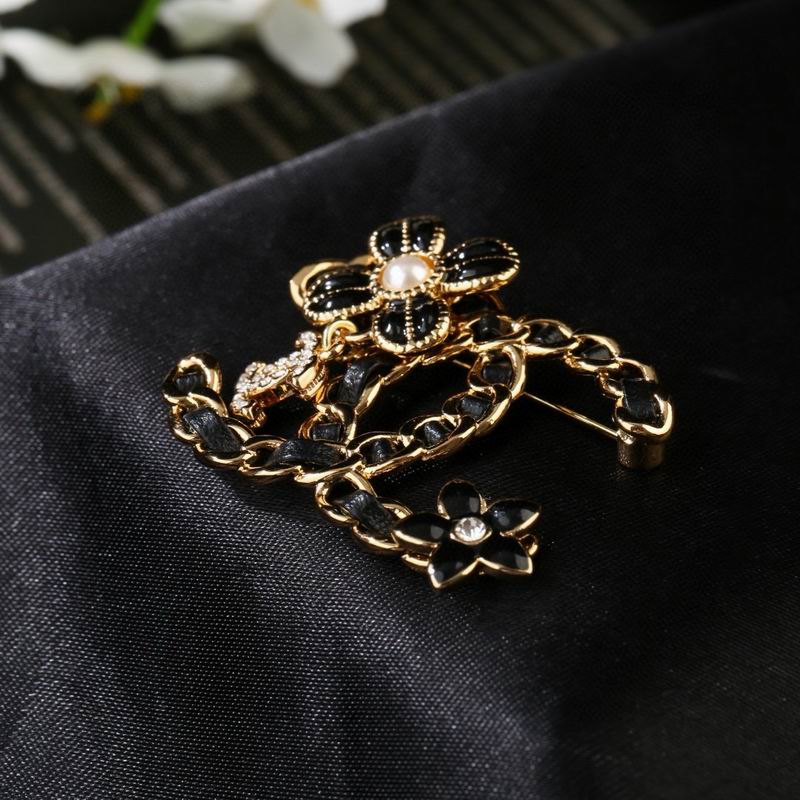 Chanel Brooch 04yxs133 (6)