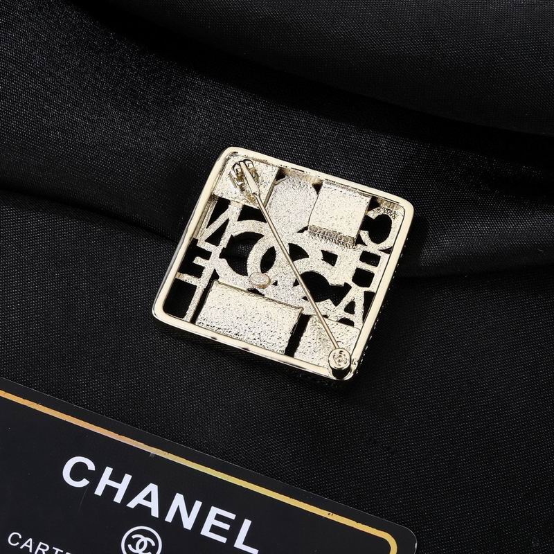 Chanel Brooch 04yxs134 (2)