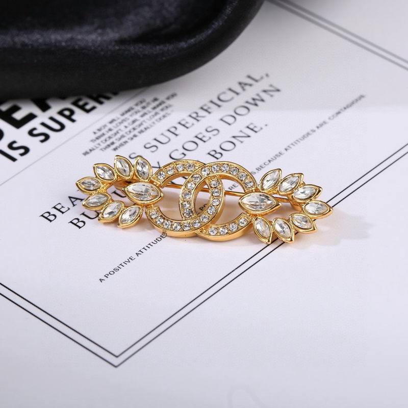 Chanel Brooch 04yxs135 (2)