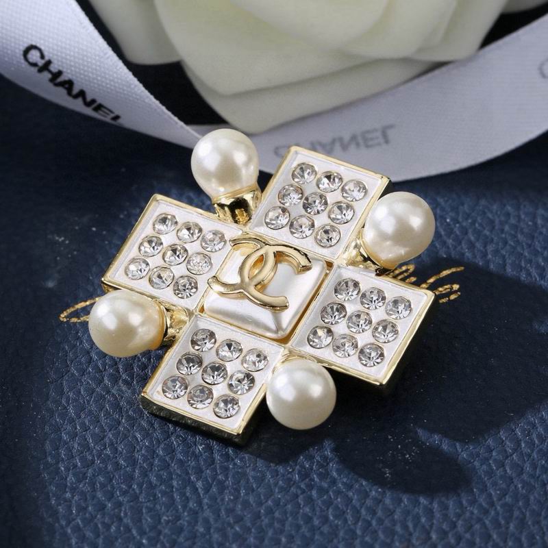 Chanel Brooch 04yxs141 (4)
