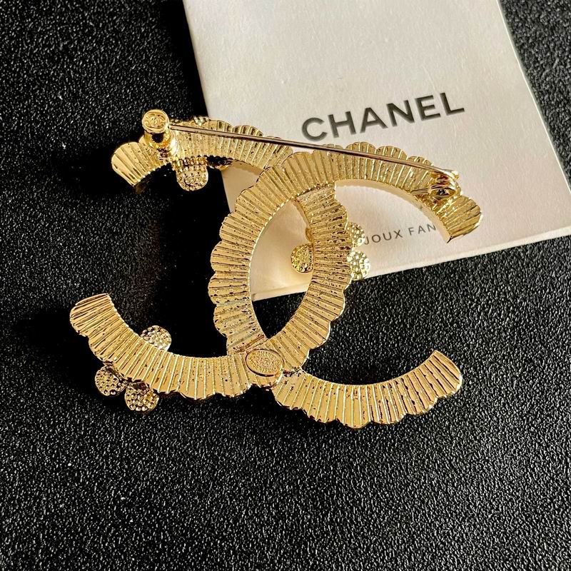 Chanel Brooch 04yxs146 (3)