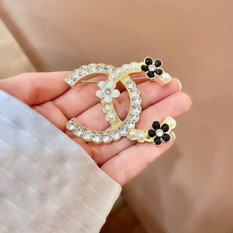 Chanel Brooch 04yxs146 (7)