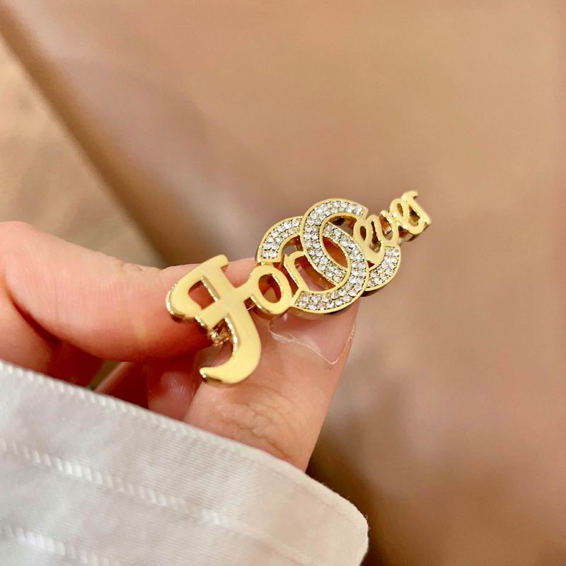 Chanel Brooch 04yxs147 (6)