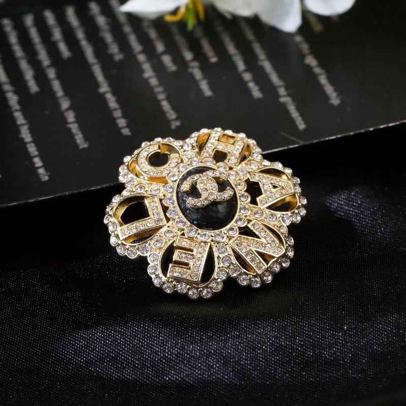 Chanel Brooch 04yxs150 (6)