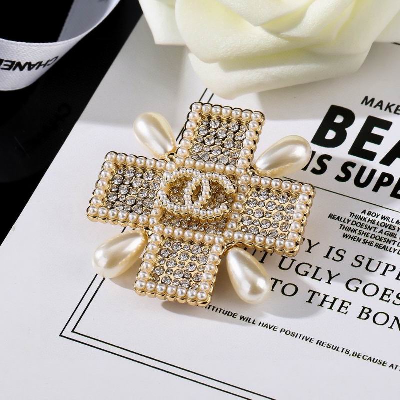 Chanel Brooch 04yxs151 (2)