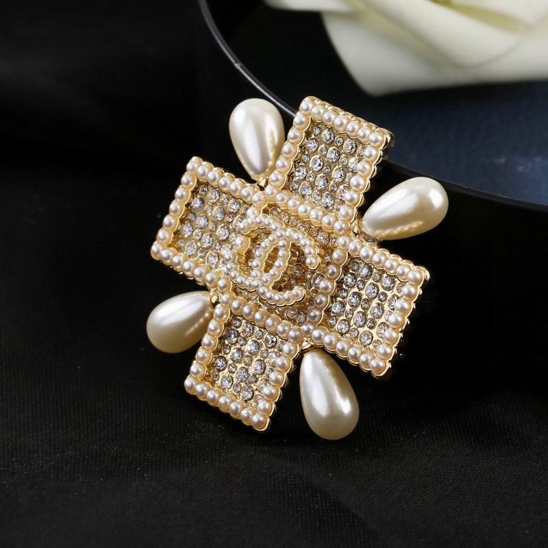 Chanel Brooch 04yxs151 (8)