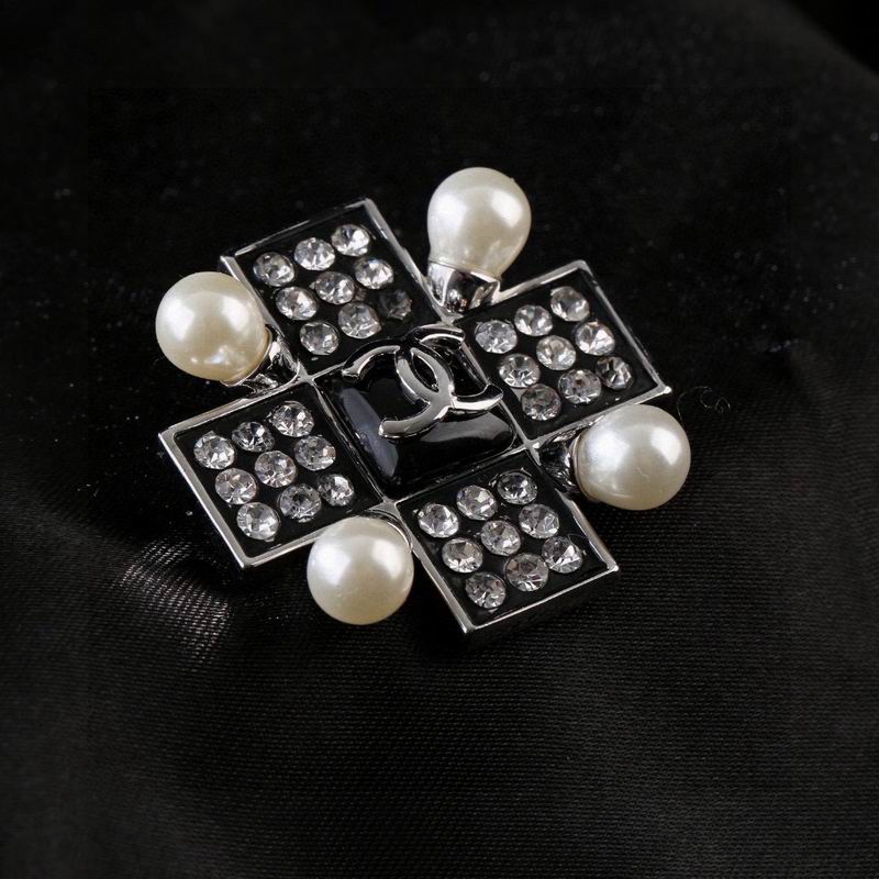 Chanel Brooch 04yxs152 (6)