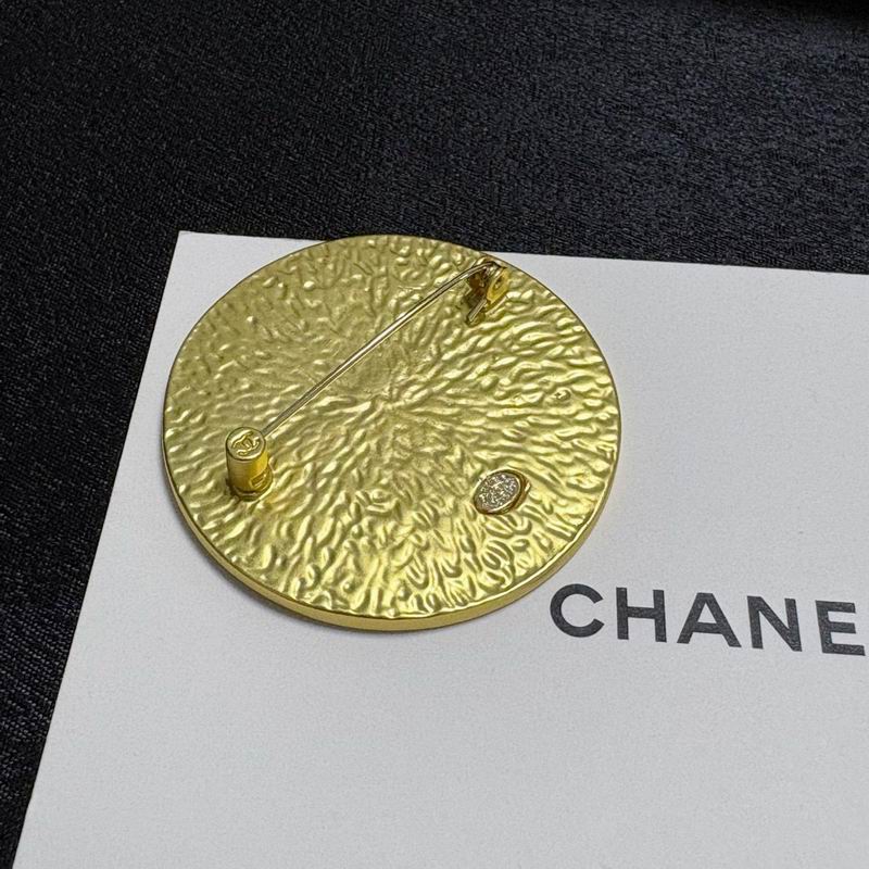 Chanel Brooch 04yxs153 (3)