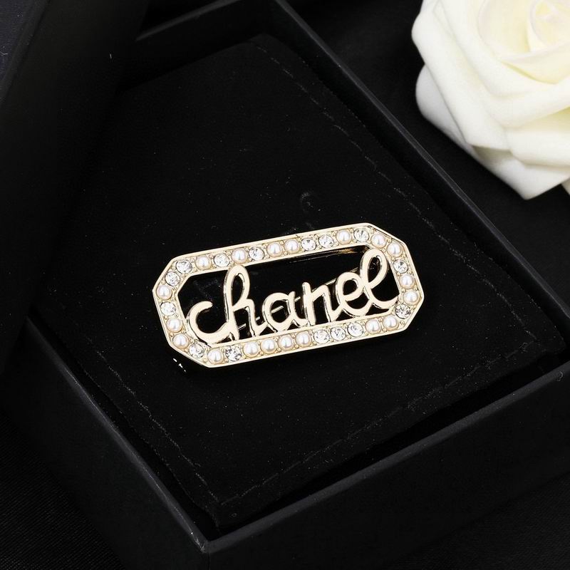 Chanel Brooch 04yxs154 (3)
