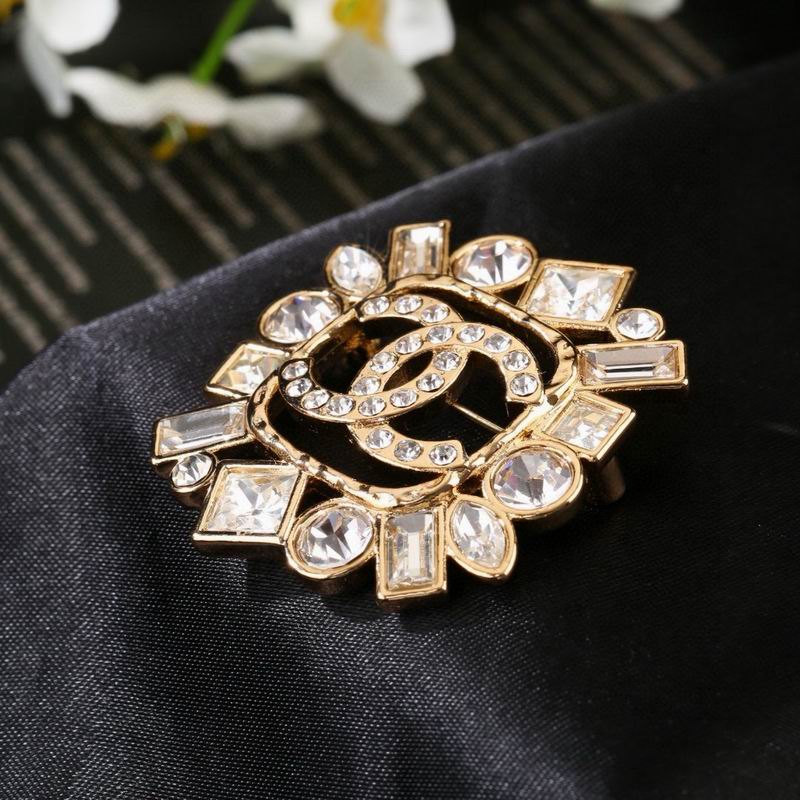 Chanel Brooch 04yxs155 (6)