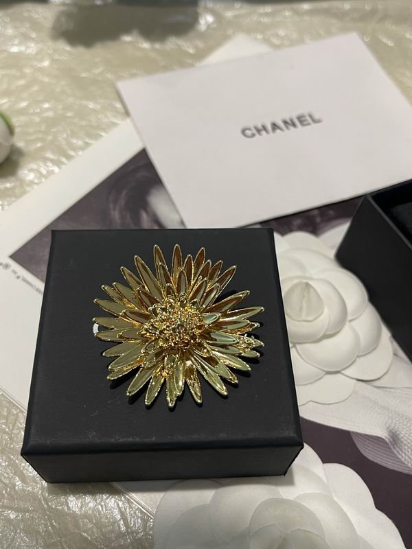 Chanel Brooch 04yxs159 (5)