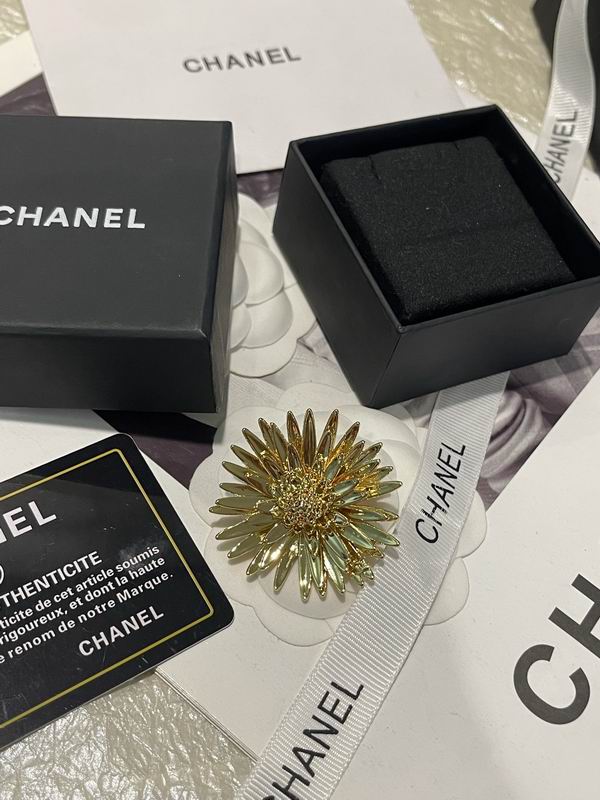 Chanel Brooch 04yxs159 (7)