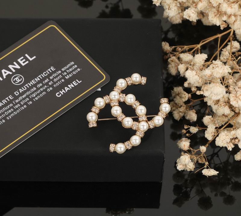 Chanel Brooch 04yxs160 (2)