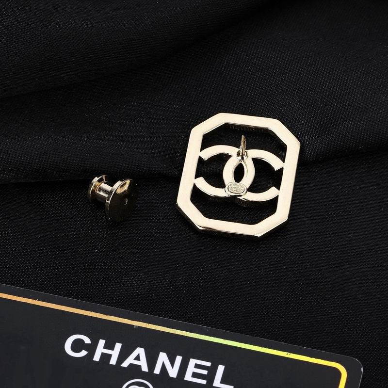 Chanel Brooch 04yxs164 (3)