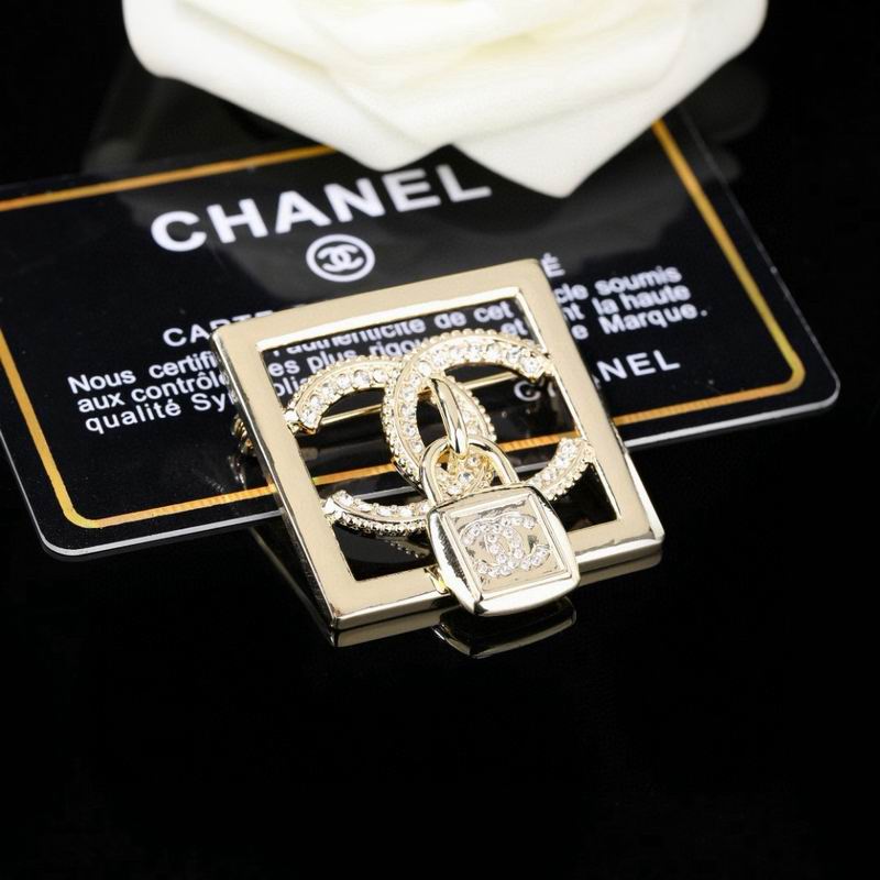 Chanel Brooch 04yxs165 (4)