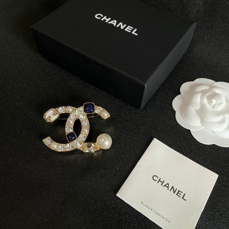 Chanel Brooch 04yxs167 (1)