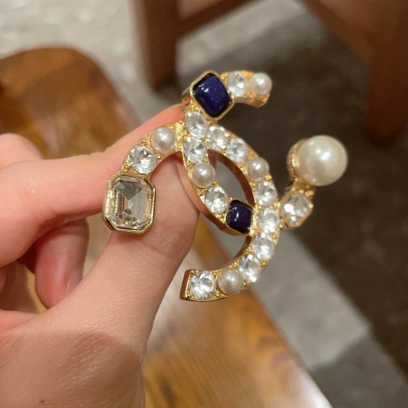 Chanel Brooch 04yxs167 (5)
