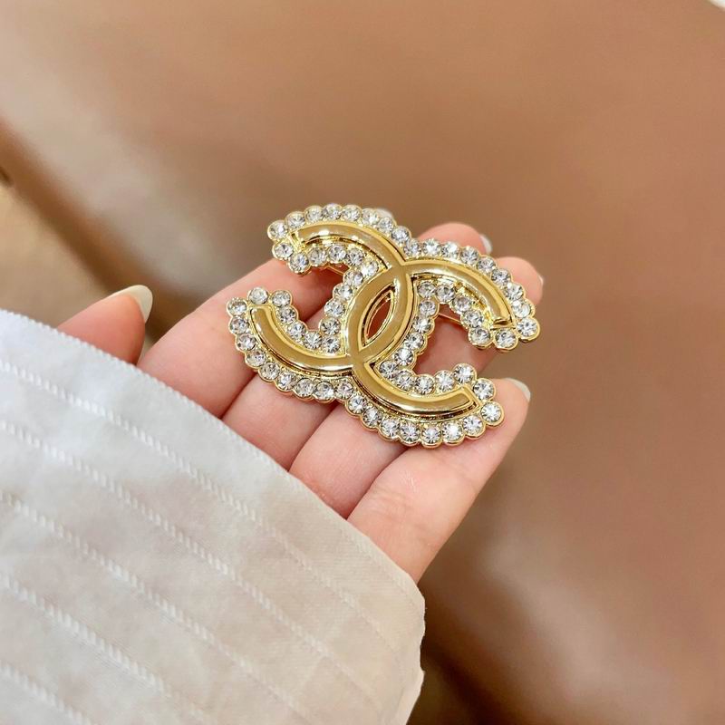 Chanel Brooch 04yxs175 (7)