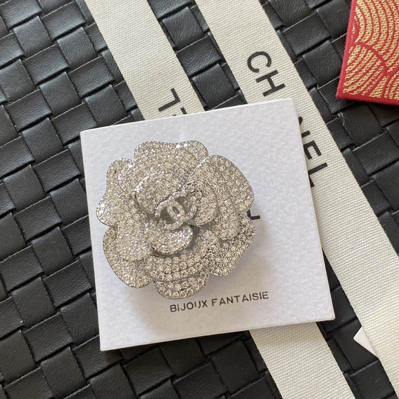 Chanel Brooch 04yxs57 (6)