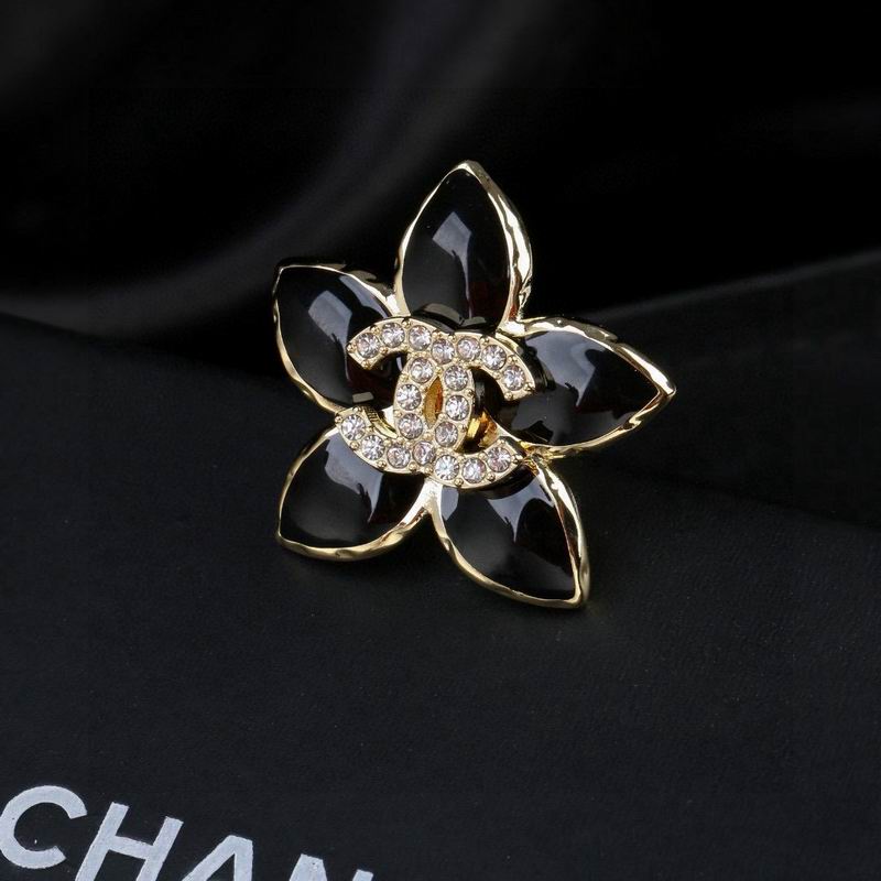 Chanel Brooch 04yxs58 (1)