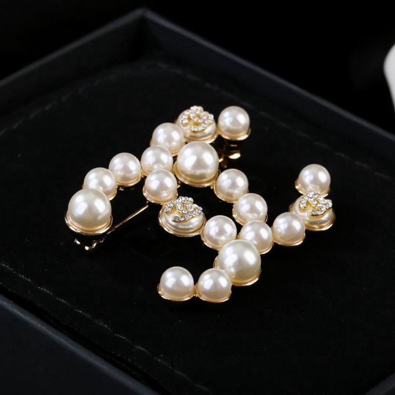 Chanel Brooch 04yxs60 (5)