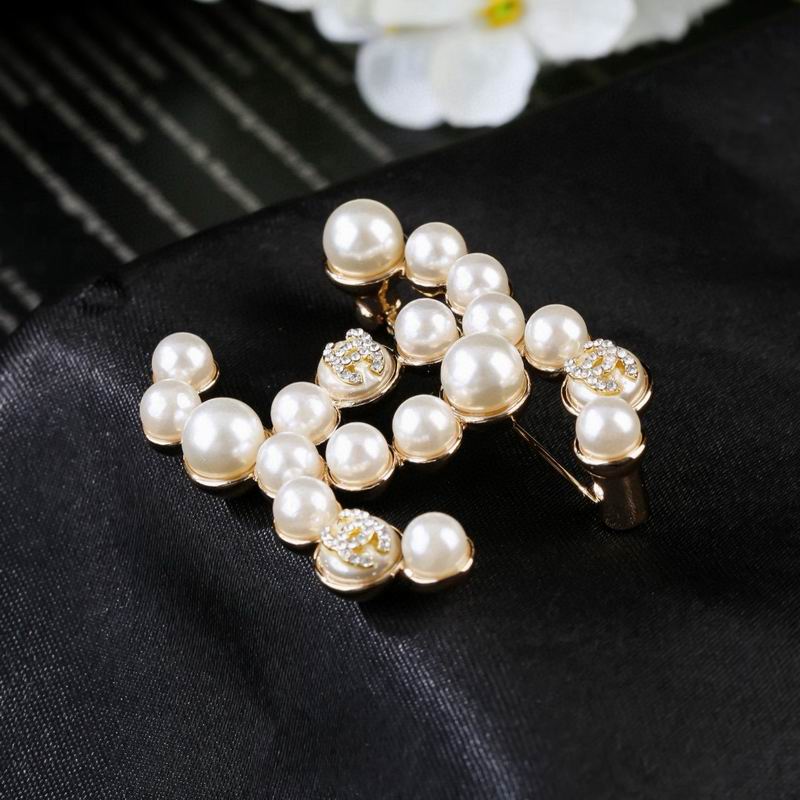 Chanel Brooch 04yxs60 (6)