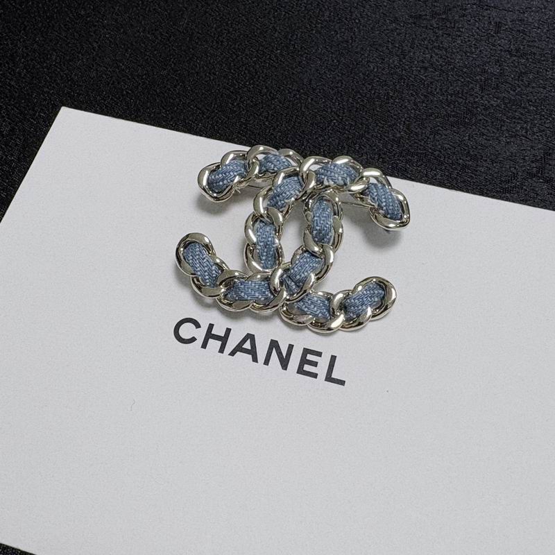 Chanel Brooch 04yxs63 (2)