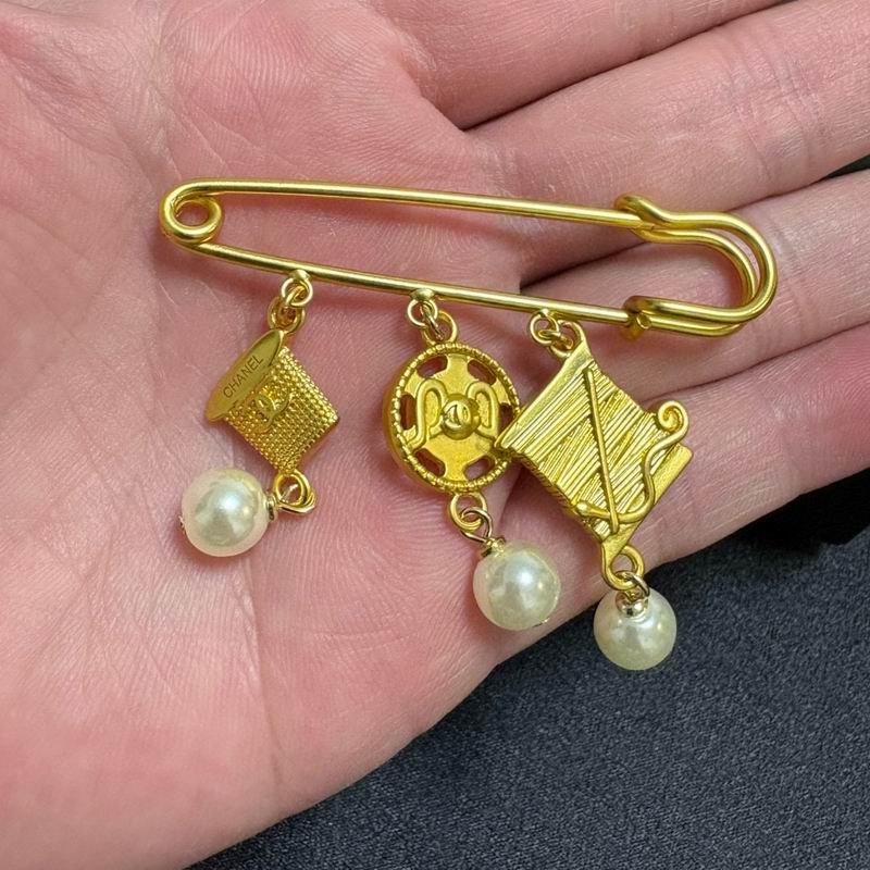 Chanel Brooch 04yxs64 (6)