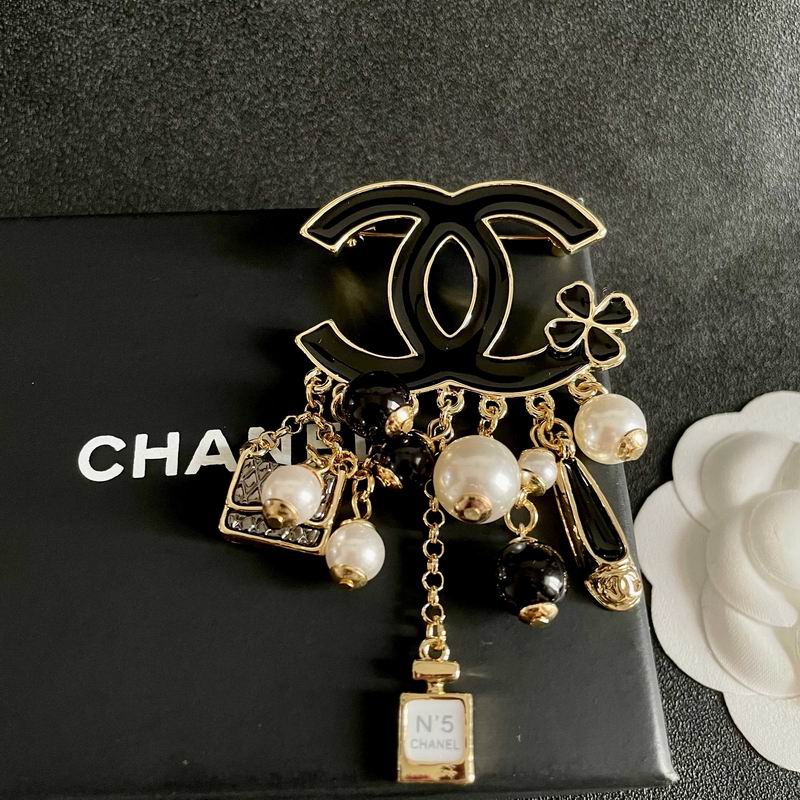 Chanel Brooch 04yxs66 (5)