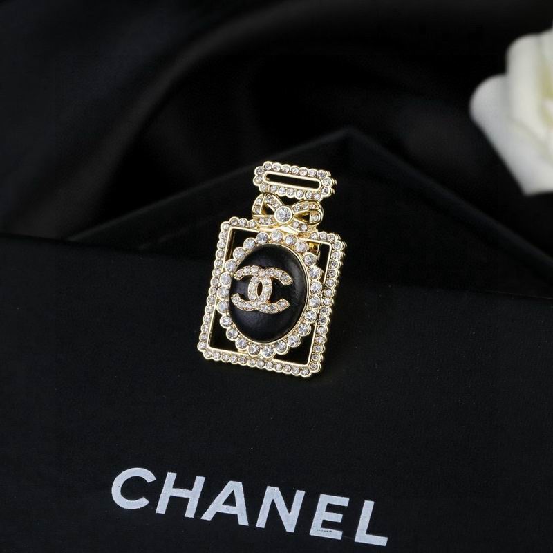 Chanel Brooch 04yxs70 (1)