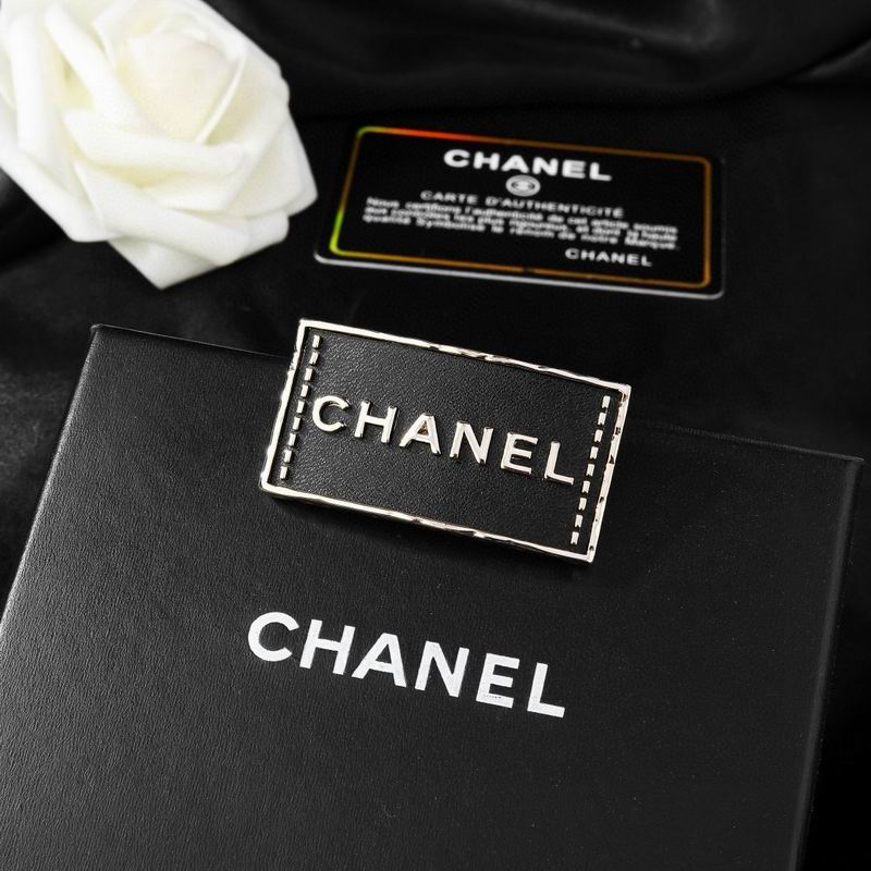 Chanel Brooch 04yxs73 (3)
