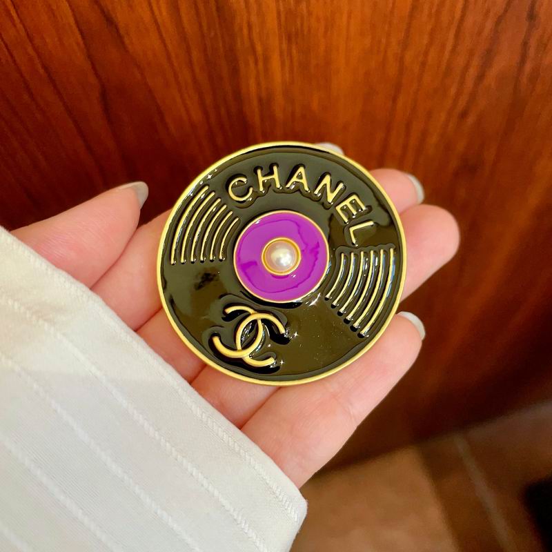 Chanel Brooch 04yxs78 (7)