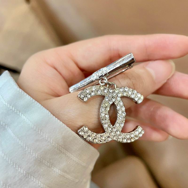 Chanel Brooch 04yxs79 (6)