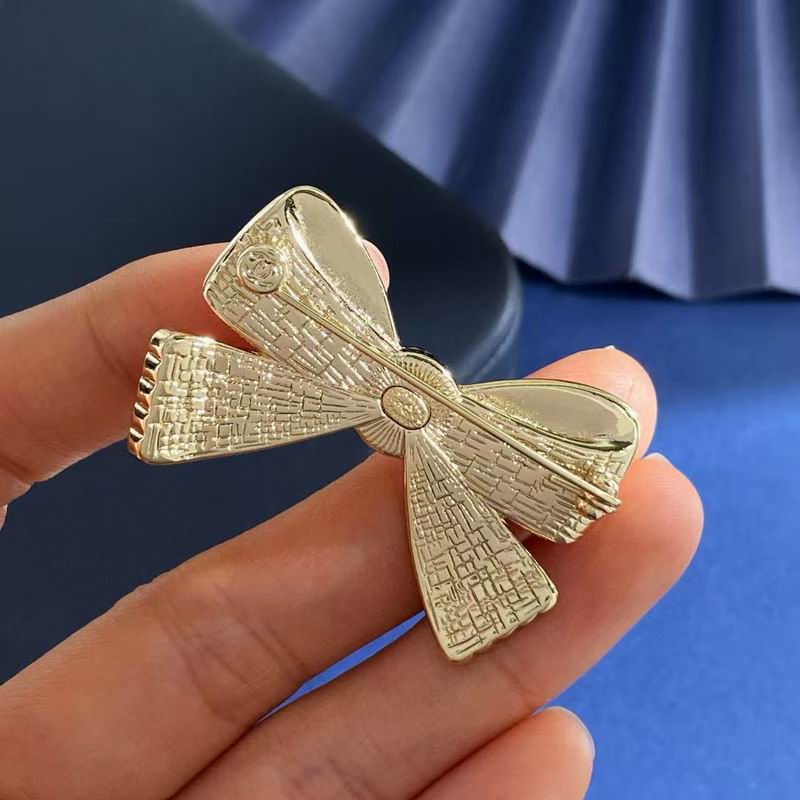 Chanel Brooch 04yxs80 (2)