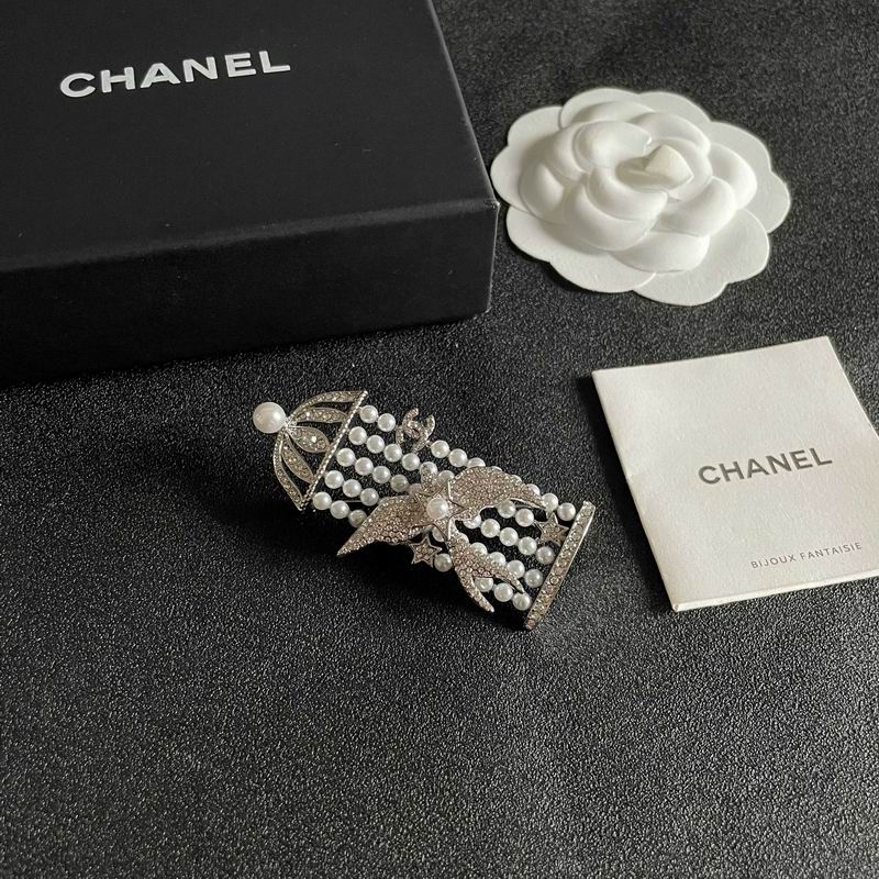 Chanel Brooch 04yxs82 (2)